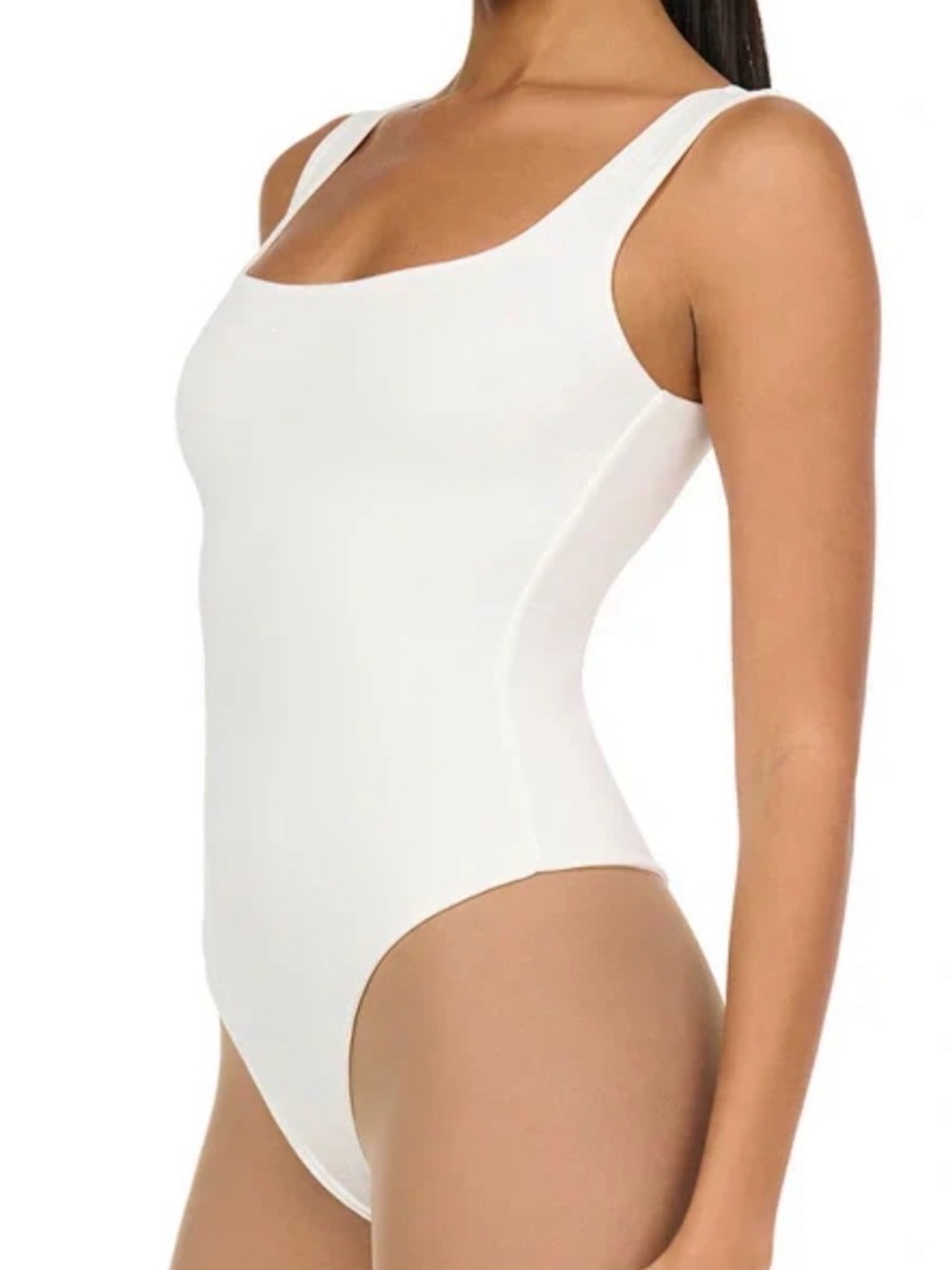 Le Lis White Scoop Neck Bodysuit